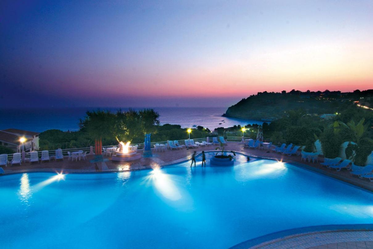 Residence Villaggio Smedile กาโปวาติกาโน ภายนอก รูปภาพ