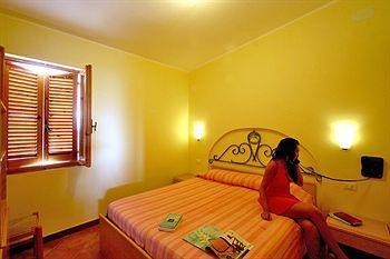 Residence Villaggio Smedile กาโปวาติกาโน ภายนอก รูปภาพ
